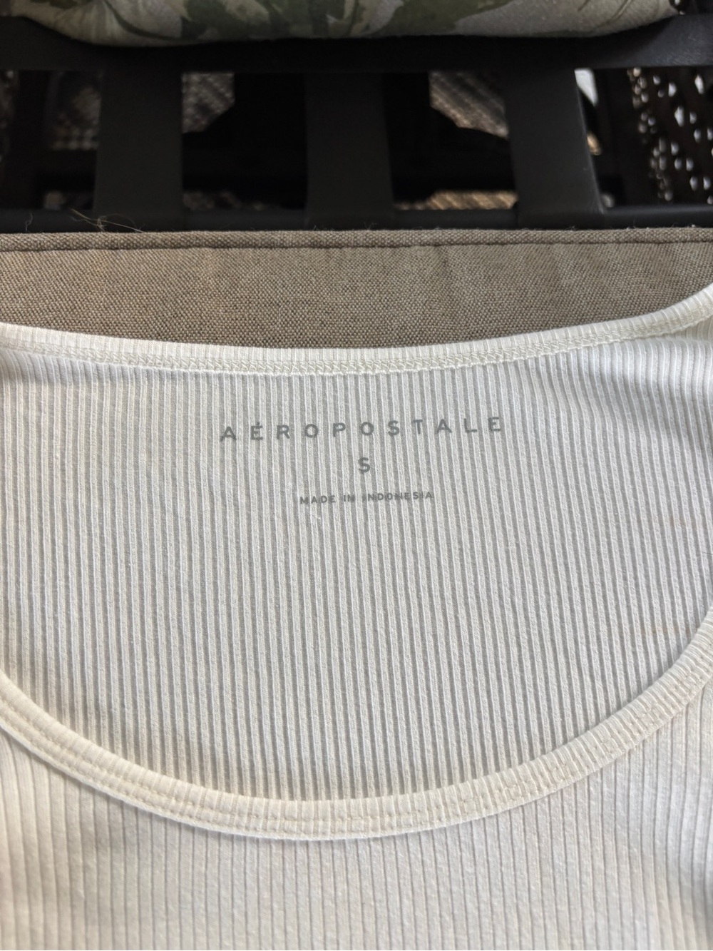 Aéropostale White Ribbed long sleeve